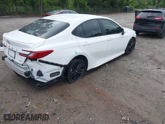 2025 Toyota Camry LE z VIN 4T1DAACK6SU545886, wystawiony jako IAAI lot #42120578 z przebiegiem Nie podano mil oraz . Historia ofert i sprzedaży dostępna na DreamBid. Obrazek 4.