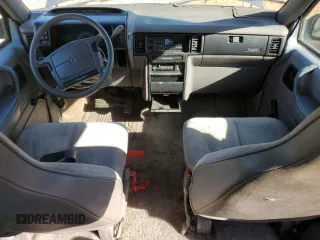 1992 Dodge Caravan z VIN 2B4GH2535NR705117, wystawiony jako Copart lot #77091264 z przebiegiem 174 008 mil mil oraz Szkody całkowita. Historia ofert i sprzedaży dostępna na DreamBid. Obrazek 8.