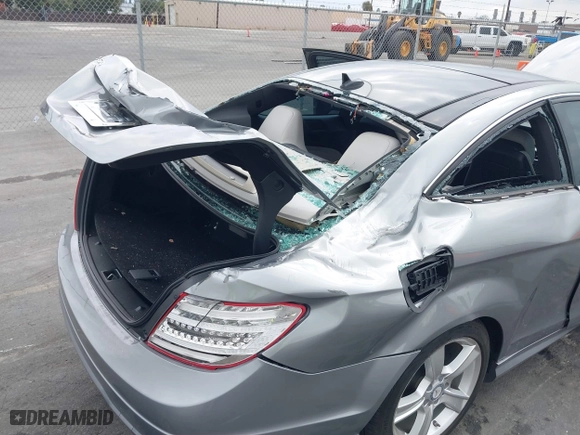 2012 Mercedes-Benz C-Class C 250 with VIN WDDGJ4HB1CF796936, listed as a IAAI auction lot 41466753 with 52,017 mi miles. Bid and sale history available at carsss.com. Image 6.