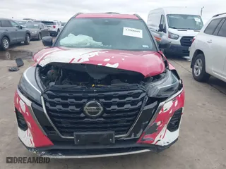 2021 Nissan Kicks SR with VIN 3N1CP5DV1ML516746, listed as a IAAI auction lot 41568609 with 63,046 mi miles. Bid and sale history available at carsss.com. Image 12.