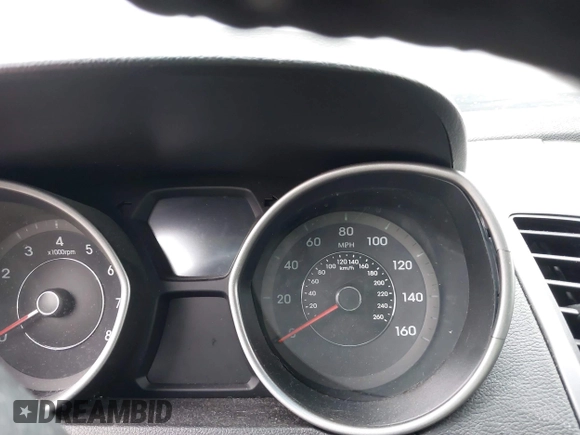 2015 Hyundai Elantra SE z VIN 5NPDH4AE5FH589344, wystawiony jako IAAI lot #42188682 z przebiegiem Nie podano mil oraz . Historia ofert i sprzedaży dostępna na DreamBid. Obrazek 7.