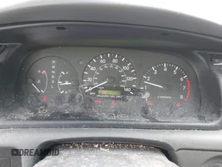 1998 Toyota Camry LE z VIN 4T1BF22K2WU042166, wystawiony jako IAAI lot #42416930 z przebiegiem 124 809 mil mil oraz . Historia ofert i sprzedaży dostępna na DreamBid. Obrazek 7.