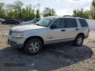 2006 Ford Explorer XLS z VIN 1FMEU72E86UB48373, wystawiony jako Copart lot #55257105 z przebiegiem 247 077 mil mil oraz Szkoda całkowita • Salvage title. Historia ofert i sprzedaży dostępna na DreamBid. Obrazek 1.