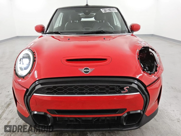 2024 MINI Convertible Cooper S with VIN WMW43DL09R3S04476, listed as a Copart auction lot 41887465 with 19,456 mi miles and Clean title. Bid and sale history available at DreamBid. Image 5.