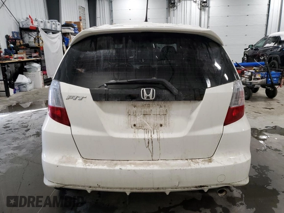 2013 Honda Fit Sport z VIN LUCGE8H7XD3009062, wystawiony jako Copart lot #43407135 z przebiegiem 77 784 mil mil oraz Czysty tytuł • Clean title. Historia ofert i sprzedaży dostępna na DreamBid. Obrazek 6.