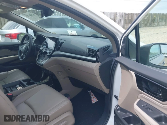 2023 Honda Odyssey Touring с VIN 5FNRL6H84PB072746, выставлен на аукционе IAAI как лот 42085251 с пробегом 17 247 миль миль и . История ставок и продаж доступна на DreamBid. Изображение 5.