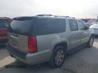 2007 GMC Yukon XL SLT with VIN 1GKFC16047R212196, listed as a IAAI auction lot 41737980 with 214,919 mi miles. Bid and sale history available at carsss.com. Image 4.