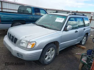 2002 Subaru Forester S w/Premium Pkg with VIN JF1SF656X2H723632, listed as a IAAI auction lot 41805289 with 258,754 mi miles. Bid and sale history available at carsss.com. Image 2.