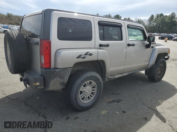 2008 Hummer H3 SUV with VIN 5GTEN13E388136990, listed as a Copart auction lot 50947555 with 200,666 mi miles and Clean Title. Bid and sale history available at carsss.com. Image 3.