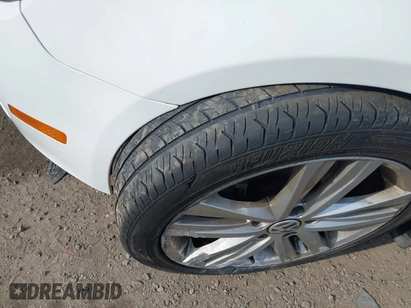 2012 Volkswagen Jetta TDI w/Sunroof & Nav с VIN 3VWPL7AJ6CM682905, выставлен на аукционе IAAI как лот 41714890 с пробегом 131 968 миль миль и . История ставок и продаж доступна на DreamBid. Изображение 6.