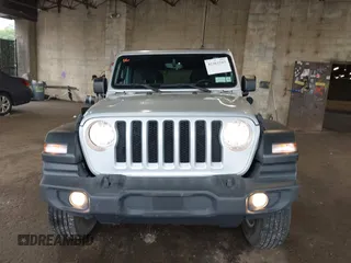 2022 Jeep Wrangler Unlimited Sport S with VIN 1C4HJXDG6NW144396, listed as a IAAI auction lot 42362283 with 19,854 mi miles and . Bid and sale history available at DreamBid. Image 13.