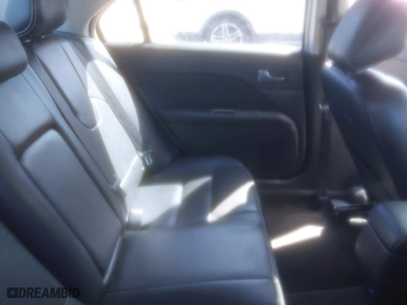 2011 Ford Fusion SEL with VIN 3FAHP0JA1BR207320, listed as a IAAI auction lot 41743913 with 195,611 mi miles. Bid and sale history available at carsss.com. Image 8.