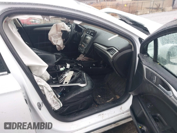 2020 Ford Fusion SE with VIN 3FA6P0H74LR155667, listed as a IAAI auction lot 41482612 with Not provided miles and . Bid and sale history available at DreamBid. Image 5.