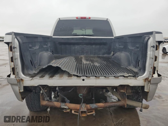 2010 GMC Sierra 1500 with VIN 1GTSCUEA4AZ131888, listed as a Copart auction lot 79946064 with 142,935 mi miles and Clean Title. Bid and sale history available at DreamBid. Image 6.