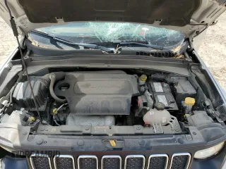 2019 Jeep Renegade Sport with VIN ZACNJAAB6KPK16258, listed as a Copart auction lot 58659455 with Not provided miles and Salvage title. Bid and sale history available at DreamBid. Image 12.