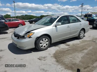 2004 Toyota Camry LE z VIN 4T1BE32K04U273413, wystawiony jako Copart lot #58421565 z przebiegiem 225 568 mil mil oraz Szkoda całkowita • Salvage title. Historia ofert i sprzedaży dostępna na DreamBid. Obrazek 1.