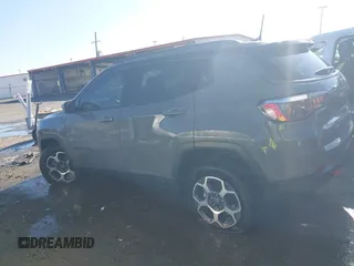 2022 Jeep Compass Trailhawk z VIN 3C4NJDDBXNT108822, wystawiony jako IAAI lot #41158116 z przebiegiem 41 368 mil mil oraz . Historia ofert i sprzedaży dostępna na DreamBid. Obrazek 14.