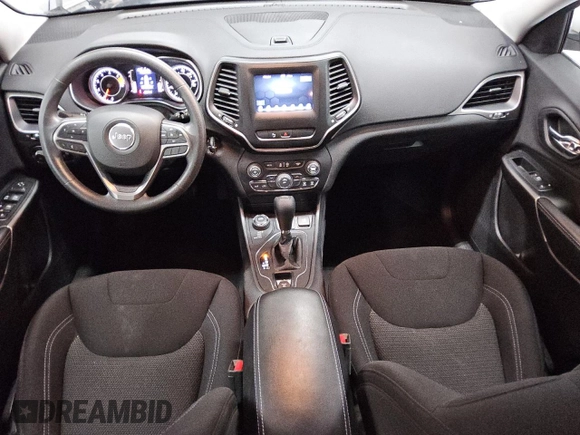 2019 Jeep Cherokee Latitude z VIN 1C4PJMCB1KD393132, wystawiony jako Copart lot #59351445 z przebiegiem 48 349 mil mil oraz Czysty tytuł • Clean title. Historia ofert i sprzedaży dostępna na DreamBid. Obrazek 8.