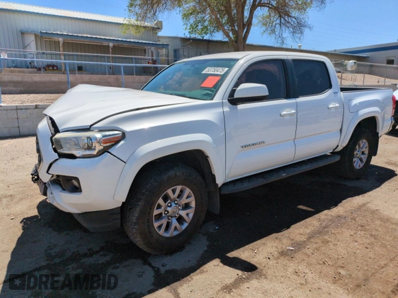 2017 Toyota Tacoma SR5 z VIN 5TFAZ5CN5HX048708, wystawiony jako Copart lot #53750475 z przebiegiem 104 861 mil mil oraz Szkody całkowita. Historia ofert i sprzedaży dostępna na DreamBid. Obrazek 1.