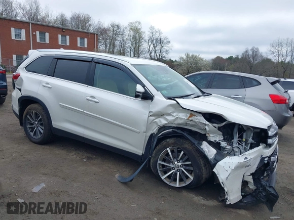 2019 Toyota Highlander SE with VIN 5TDJZRFH3KS629568, listed as a IAAI auction lot 42037373 with 93,358 mi miles and . Bid and sale history available at DreamBid. Image 1.