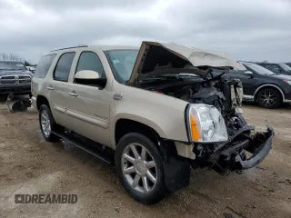 2008 GMC Yukon Denali z VIN 1GKFK63878J132157, wystawiony jako Copart lot #55180015 z przebiegiem 141 270 mil mil oraz Szkoda całkowita • Salvage title. Historia ofert i sprzedaży dostępna na DreamBid. Obrazek 4.