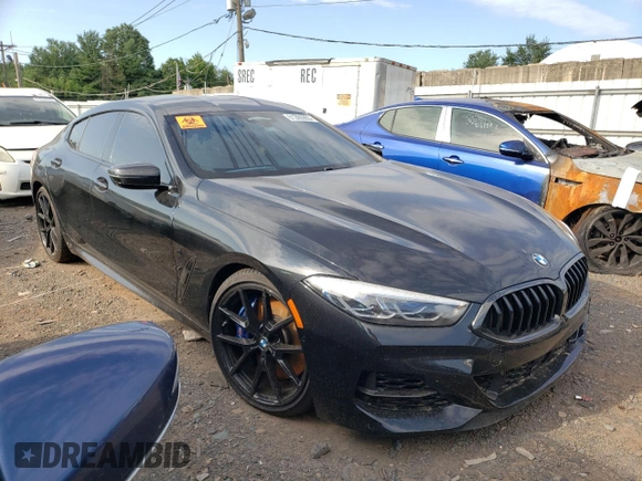 2022 BMW 8 Series M850i with VIN WBAGV8C01NCH65668, listed as a Copart auction lot 61305903 with 0 mi miles. Bid and sale history available at carsss.com. Image 4.