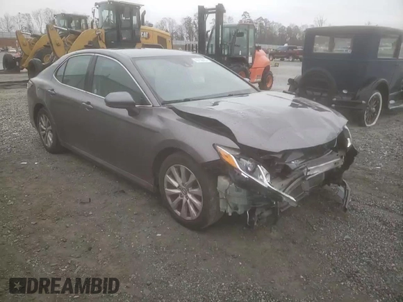 2020 Toyota Camry LE with VIN 4T1C11AK9LU923604, listed as a Copart auction lot 49760925 with 172,995 mi miles and Salvage Title. Bid and sale history available at DreamBid. Image 11.