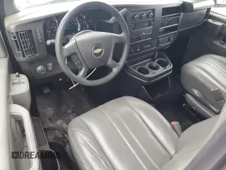 2022 Chevrolet Express Cargo с VIN 1GCWGAFPXN1217752, выставлен на аукционе Copart как лот 49950615 с пробегом 104 374 миль миль и Чистый • Clean title. История ставок и продаж доступна на DreamBid. Изображение 8.