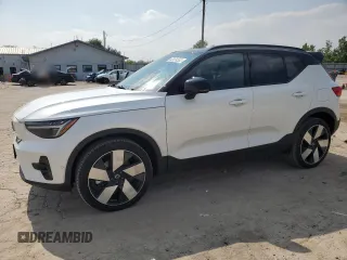 2024 Volvo XC40 Plus with VIN YV4EH3HL3R2284818, listed as a Copart auction lot 60124265 with 7,023 mi miles and Salvage title. Bid and sale history available at DreamBid. Image 1.