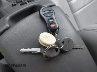 2002 Jeep Liberty Limited с VIN 1J4GL58K32W180061, выставлен на аукционе IAAI как лот 42644030 с пробегом 105 668 миль миль и . История ставок и продаж доступна на DreamBid. Изображение 11.