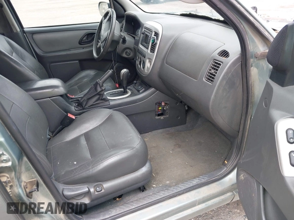 2006 Ford Escape Hybrid with VIN 1FMCU96H16KC81995, listed as a IAAI auction lot 42220504 with 207,388 mi miles and . Bid and sale history available at DreamBid. Image 5.