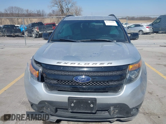 2013 Ford Explorer Sport with VIN 1FM5K8GT5DGA89426, listed as a IAAI auction lot 41793597 with 154,431 mi miles and . Bid and sale history available at carsss.com. Image 12.