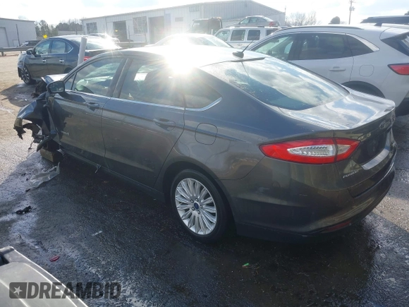 2015 Ford Fusion S Hybrid with VIN 3FA6P0UU9FR283189, listed as a IAAI auction lot 41632307 with 152,653 mi miles. Bid and sale history available at carsss.com. Image 3.