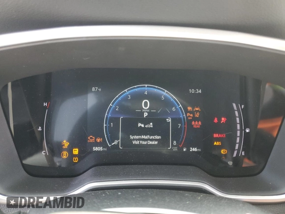 2024 Toyota Corolla Cross XLE with VIN 7MUDAABG4RV105641, listed as a Copart auction lot 58950855 with 5,805 mi miles and Salvage title. Bid and sale history available at DreamBid. Image 9.
