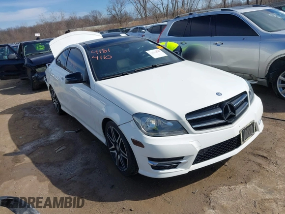 2015 Mercedes-Benz C-Class C 250 with VIN WDDGJ4HB7FG361739, listed as a IAAI auction lot 41814110 with 98,729 mi miles. Bid and sale history available at carsss.com. Image 1.