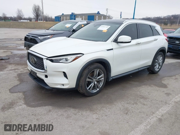 2020 Infiniti QX50 Luxe z VIN 3PCAJ5M15LF105513, wystawiony jako IAAI lot #41492732 z przebiegiem 71 576 mil mil oraz . Historia ofert i sprzedaży dostępna na DreamBid. Obrazek 2.