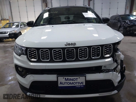 2025 Jeep Compass Limited with VIN 3C4NJDCN0ST517886, listed as a IAAI auction lot 41443488 with 3,467 mi miles and . Bid and sale history available at DreamBid. Image 12.