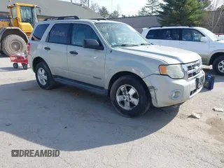 2008 Ford Escape XLT с VIN 1FMCU931X8KA56727, выставлен на аукционе IAAI как лот 42063932 с пробегом 220 461 миль миль и . История ставок и продаж доступна на DreamBid. Изображение 1.