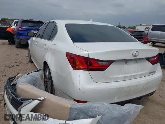 2013 Lexus GS 350 z VIN JTHBE1BLXD5017578, wystawiony jako IAAI lot #42023208 z przebiegiem 132 269 mil mil oraz . Historia ofert i sprzedaży dostępna na DreamBid. Obrazek 3.