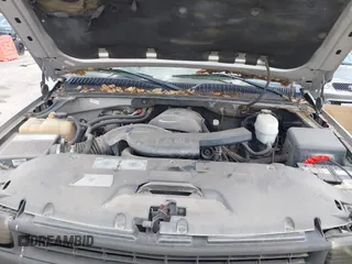 2005 Chevrolet Tahoe LT with VIN 1GNEC13T45J212286, listed as a IAAI auction lot 42704610 with 195,479 mi miles and . Bid and sale history available at DreamBid. Image 10.