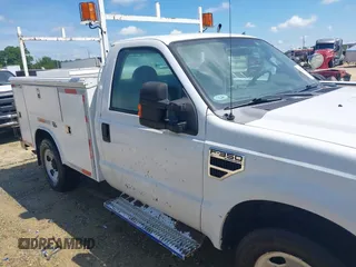 2008 Ford F-350 с VIN 1FDSF30568EB85539, выставлен на аукционе IAAI как лот 42207045 с пробегом 307 671 миль миль и . История ставок и продаж доступна на DreamBid. Изображение 17.