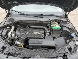 2015 Volvo V60 T5 z VIN YV4612HK0F1001660, wystawiony jako Copart lot #57965675 z przebiegiem 101 137 mil mil oraz Nie do naprawy • Non repairable. Historia ofert i sprzedaży dostępna na DreamBid. Obrazek 11.