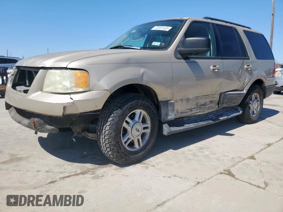 2005 Ford Expedition Special Service with VIN 1FMPU15545LA85990, listed as a Copart auction lot 48691405 with 293,357 mi miles and Salvage Title. Bid and sale history available at carsss.com. Image 1.