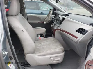 2014 Toyota Sienna XLE with VIN 5TDYK3DC5ES461184, listed as a IAAI auction lot 41447642 with 122,539 mi miles. Bid and sale history available at carsss.com. Image 5.