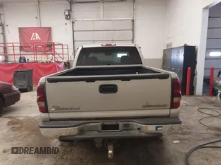 2004 Chevrolet Silverado 1500 with VIN 1GCEK19T84E178573, listed as a IAAI auction lot 41602060 with 212,900 mi miles and . Bid and sale history available at DreamBid. Image 16.