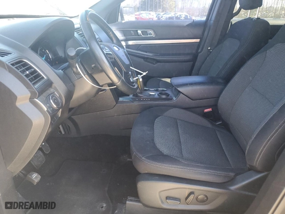 2019 Ford Explorer XLT with VIN 1FM5K7D82KGA57945, listed as a Copart auction lot 48569455 with 160,970 mi miles and Salvage Title. Bid and sale history available at carsss.com. Image 7.