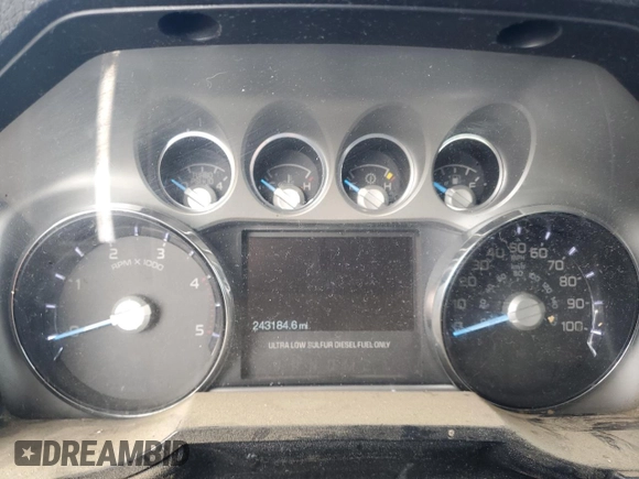 2012 Ford F-250 XL z VIN 1FT7W2BT4CEA51296, wystawiony jako Copart lot #55537375 z przebiegiem 243 184 mil mil oraz Czysty tytuł • Clean title. Historia ofert i sprzedaży dostępna na DreamBid. Obrazek 9.