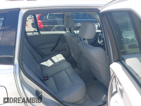 2007 BMW X3 3.0si with VIN WBXPC93407WF27218, listed as a IAAI auction lot 42198685 with 121,759 mi miles and . Bid and sale history available at DreamBid. Image 8.