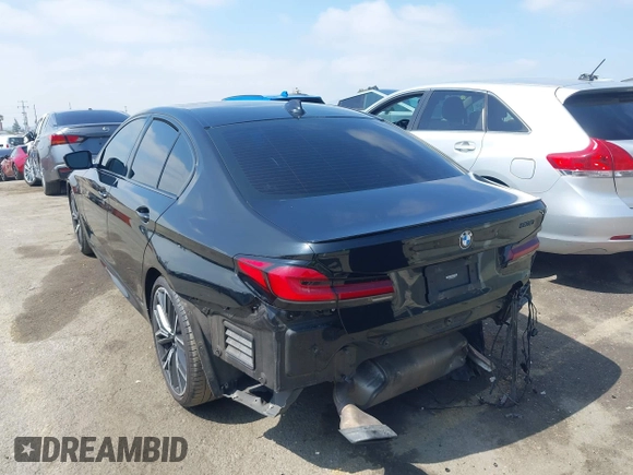 2022 BMW 5 Series 530i с VIN WBA53BH07NWX62224, выставлен на аукционе IAAI как лот 42348984 с пробегом 120 937 миль миль и . История ставок и продаж доступна на DreamBid. Изображение 3.