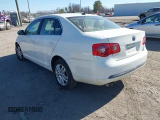 2007 Volkswagen Jetta 2.5 с VIN 3VWSF71K67M033668, выставлен на аукционе IAAI как лот 41701393 с пробегом 227 027 миль миль и . История ставок и продаж доступна на DreamBid. Изображение 3.